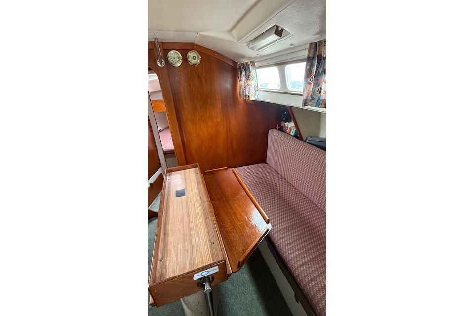 1979 Seal 28