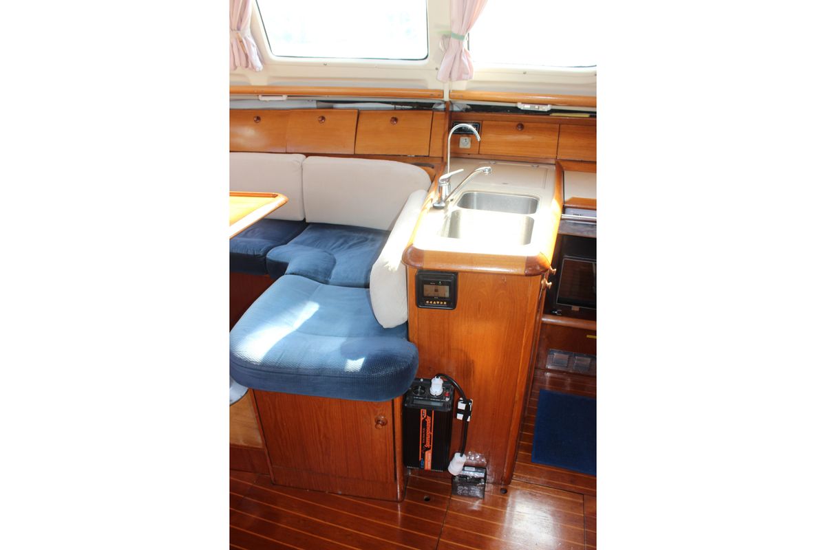 1998 Jeanneau Sun Odyssey 40 DS