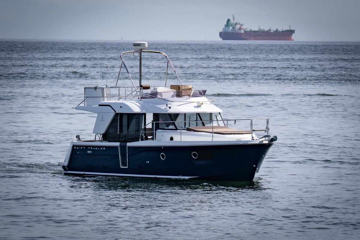 2016 Beneteau Swift Trawler 30