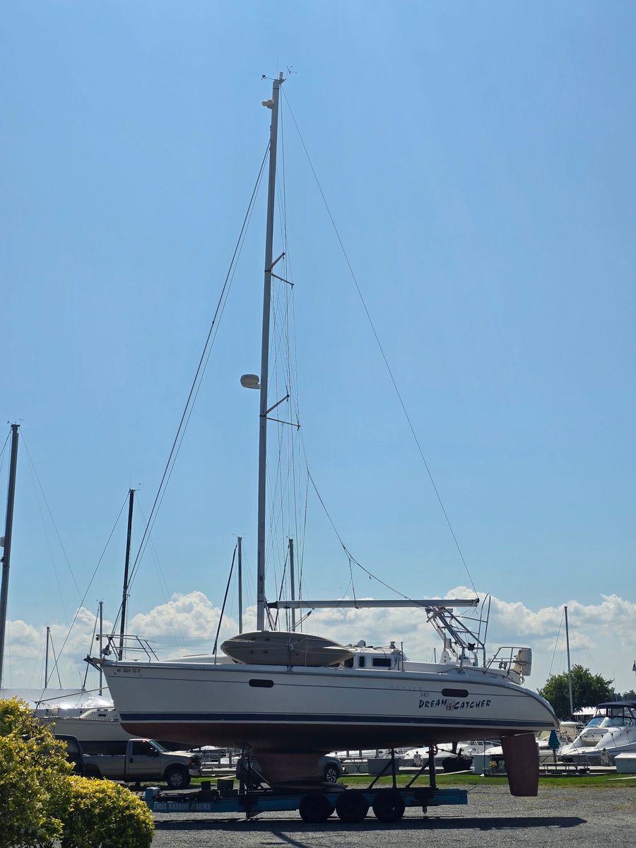 2001 Hunter 340 for sale in Ludington / Pentwater, Michigan 34 ft