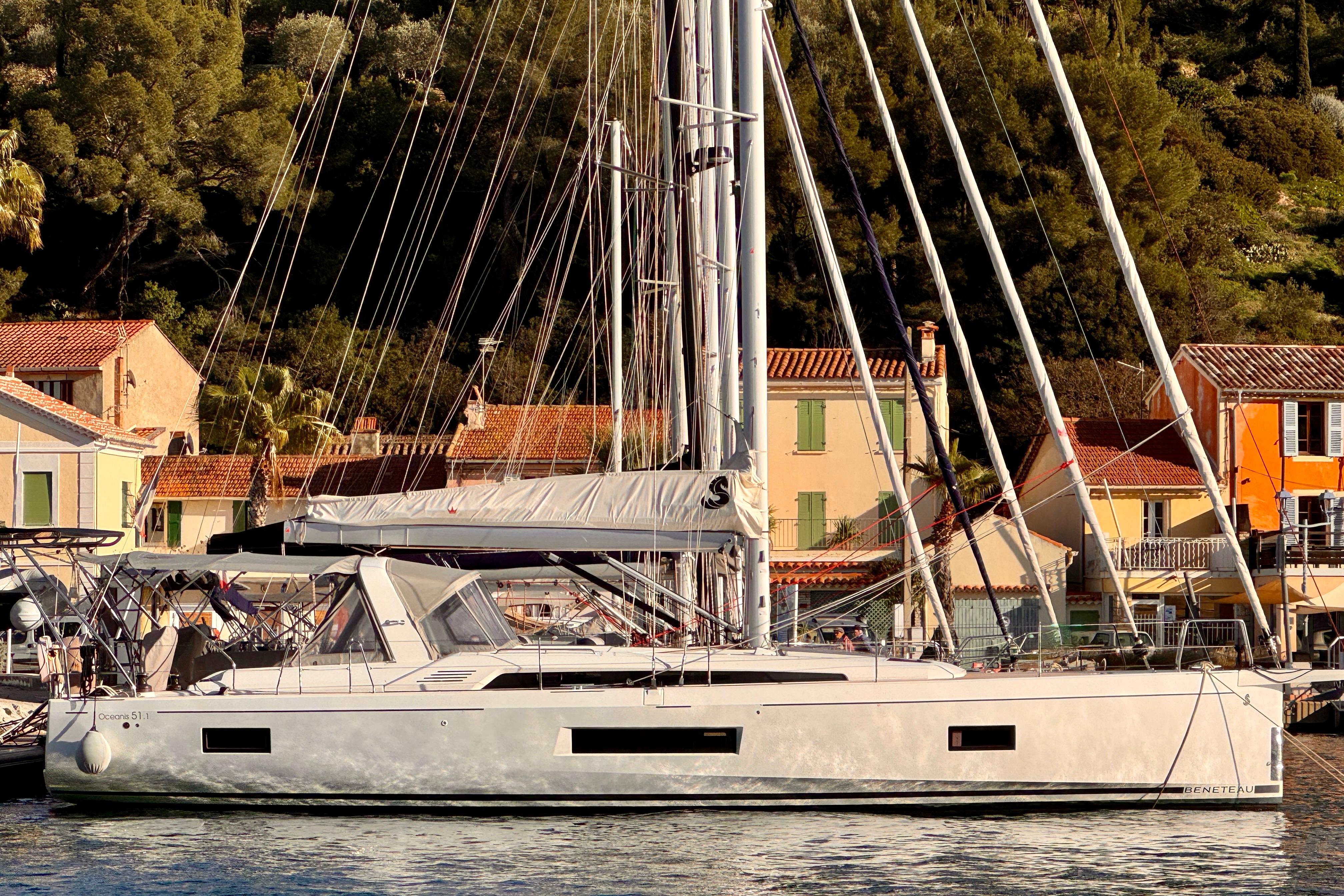 2023 Beneteau Oceanis 51.1 for sale in Toulon, Var, France
