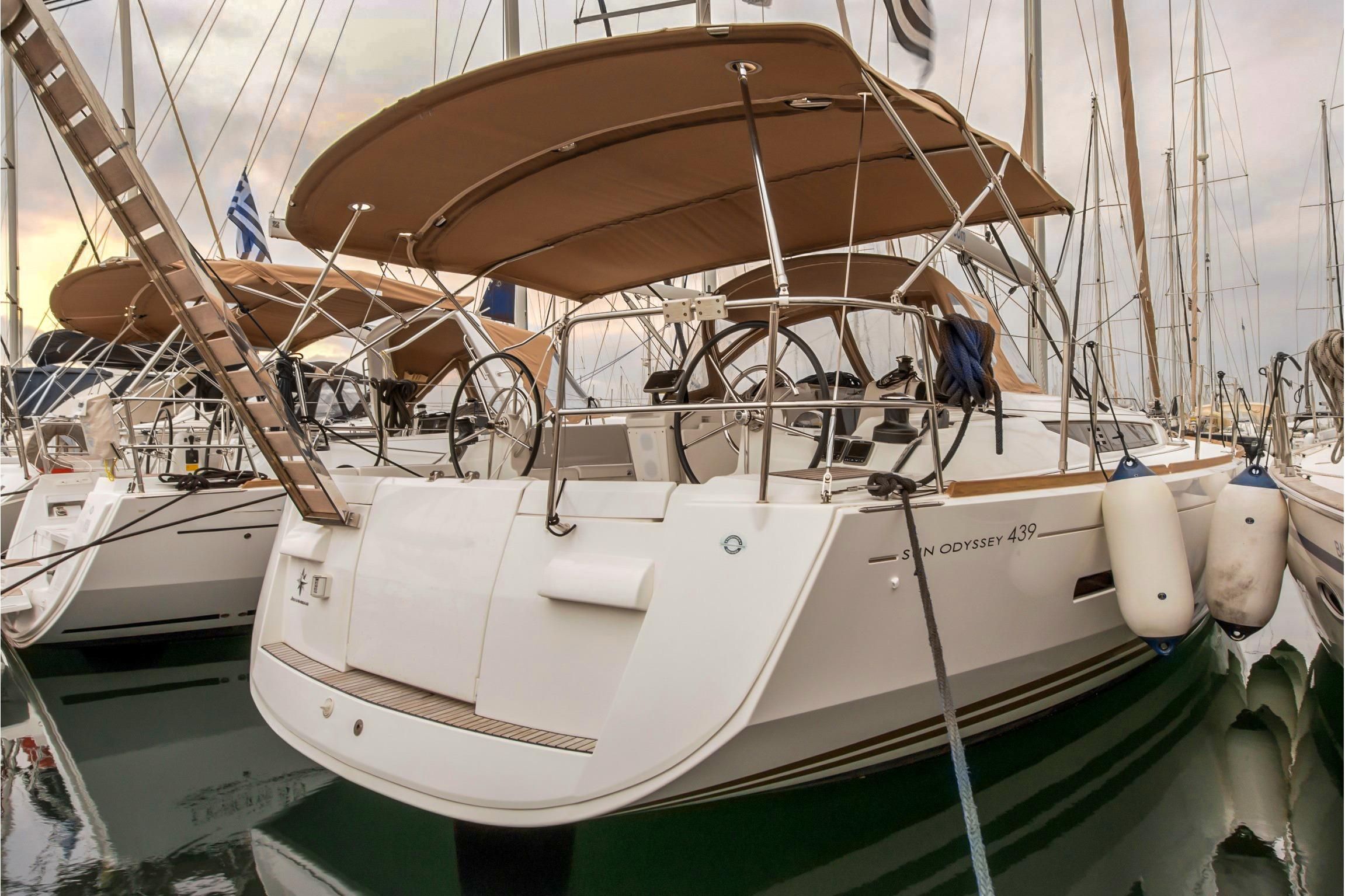 2014 Jeanneau Sun Odyssey 439 Boats