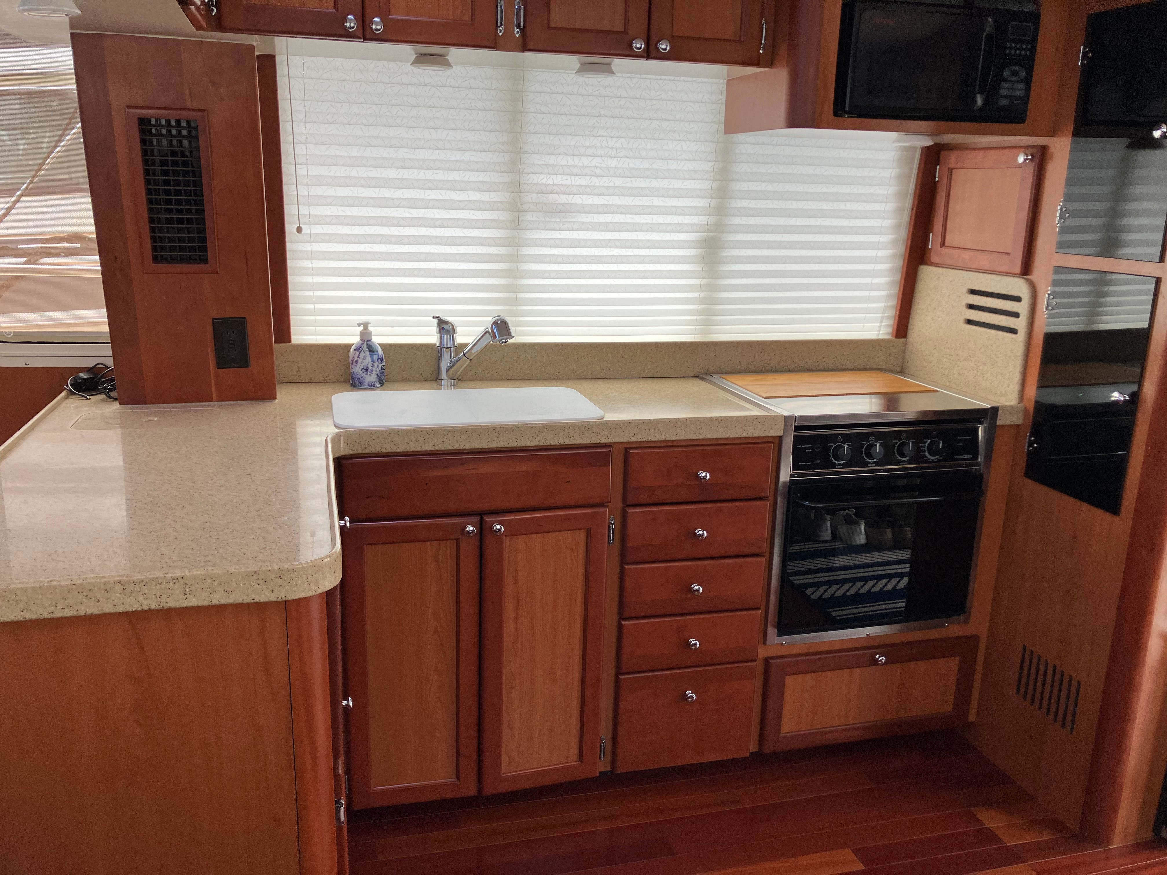 2007 Mainship 400 Trawler