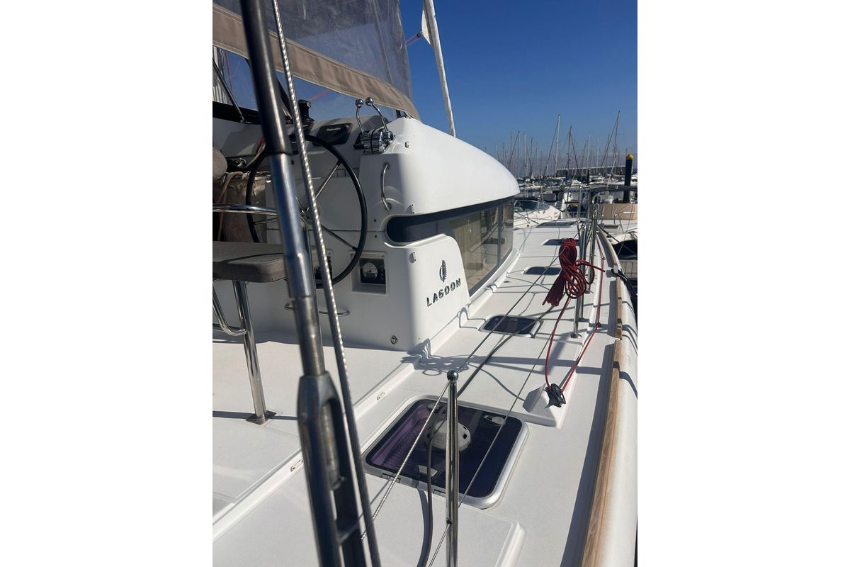 2014 Lagoon 39