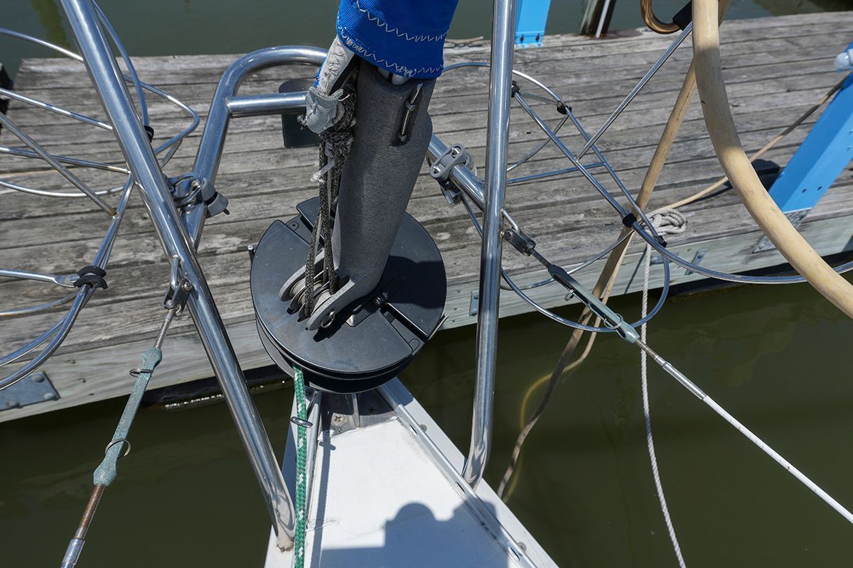 1985 Hunter 28.5