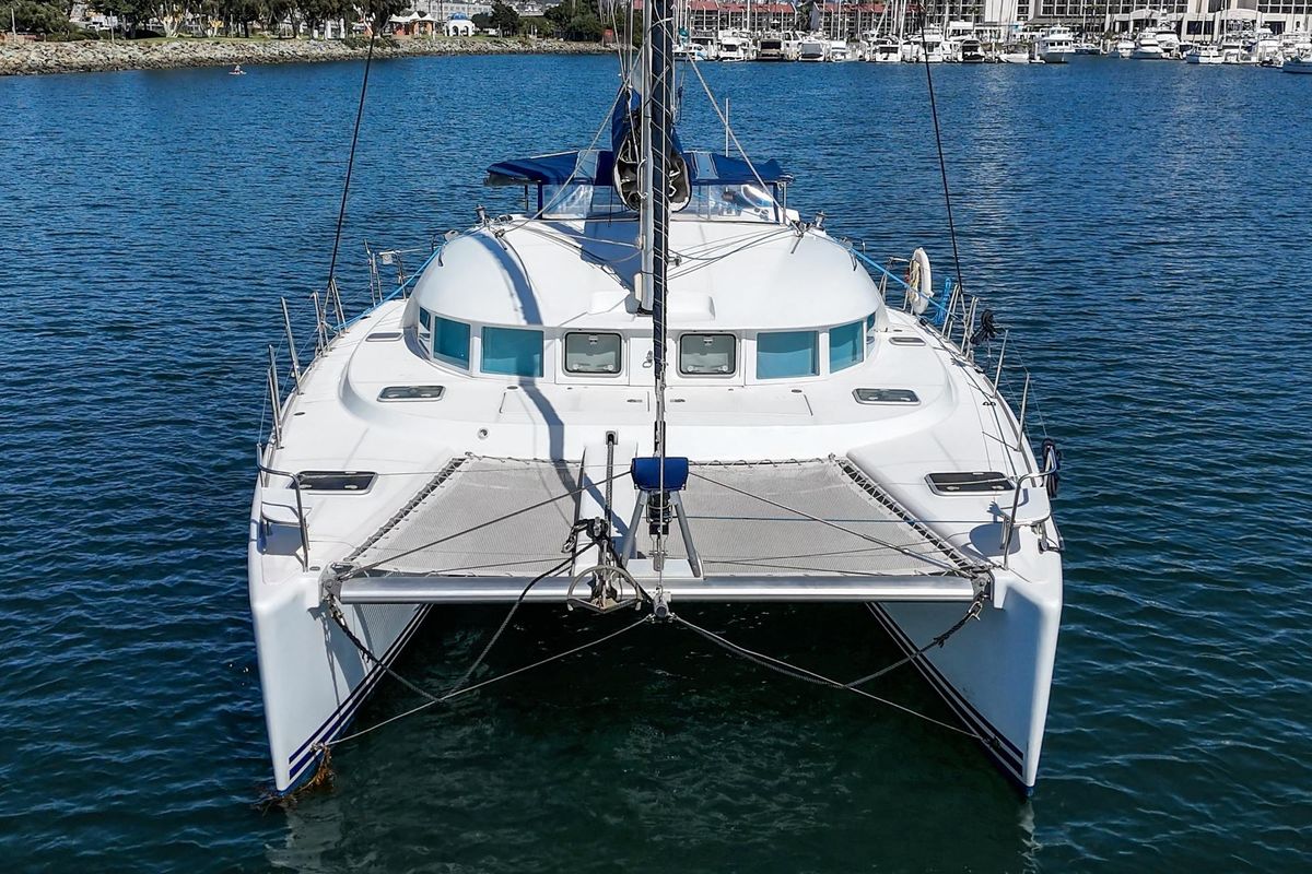 2004 Lagoon 380