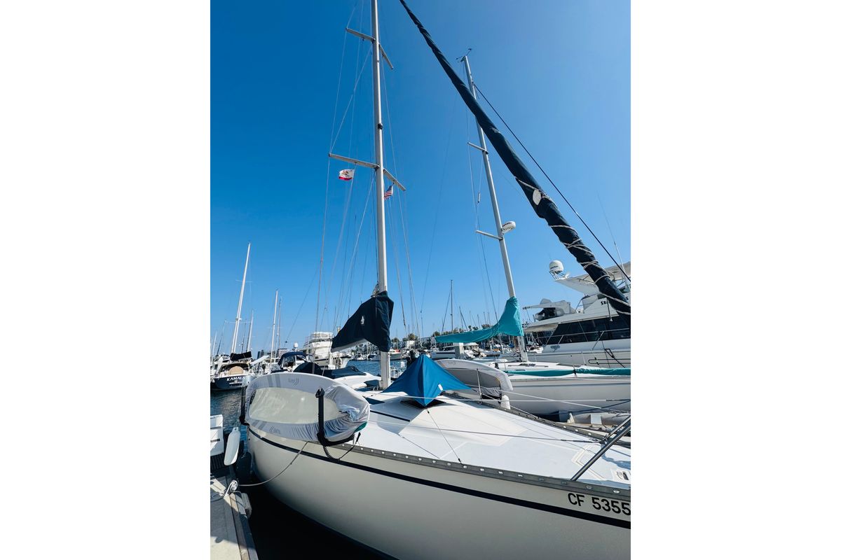 1990 Hunter Legend 37