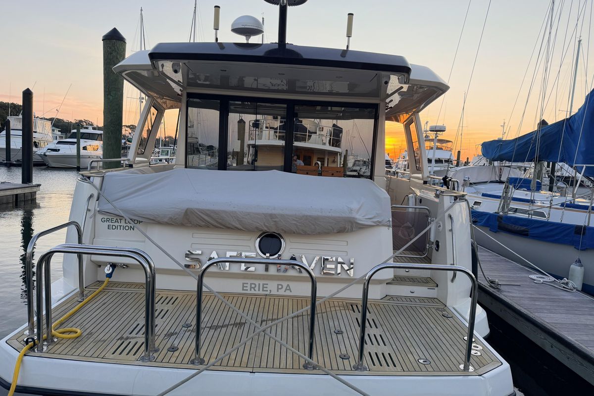 2019 Greenline 48 Coupe