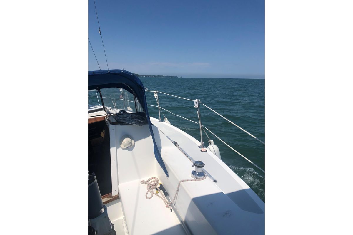 1995 Catalina Capri 26