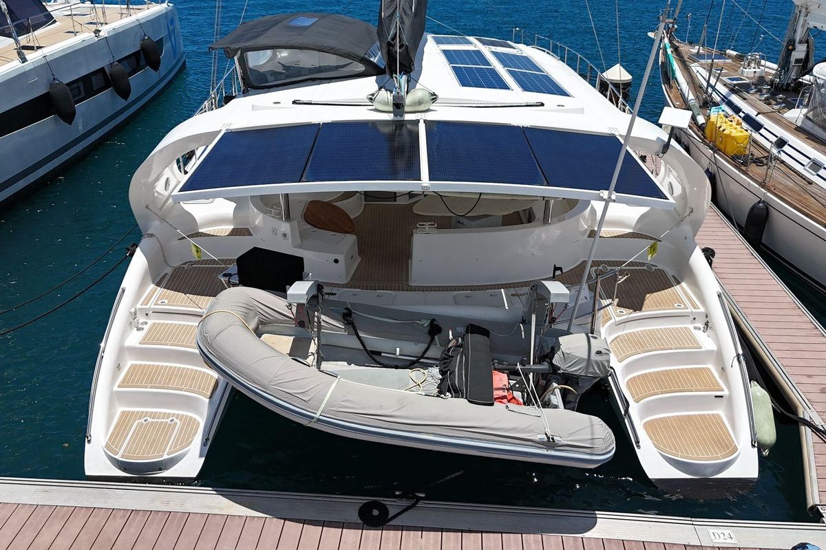 2017 Xquisite Yachts X5