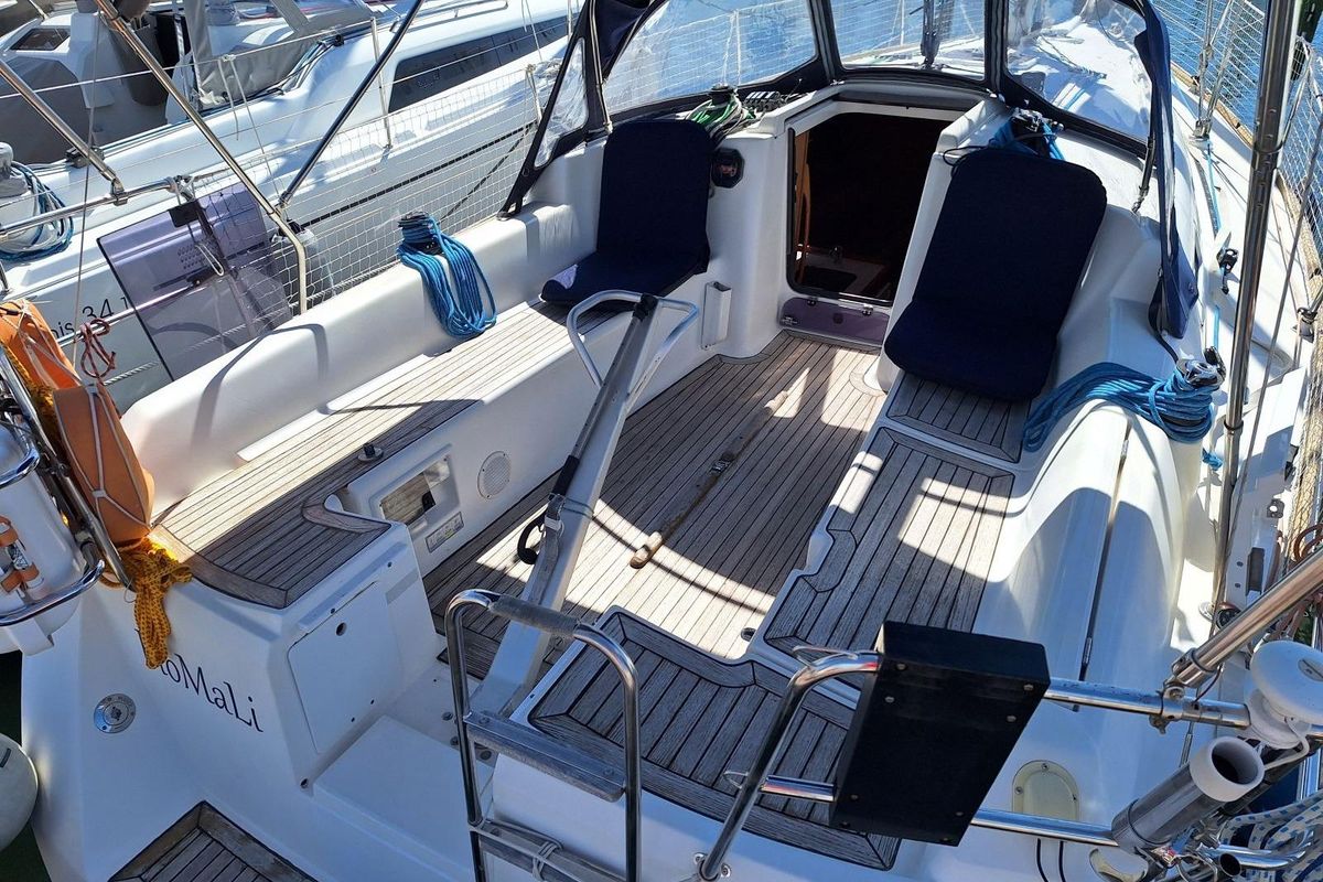 2006 Dufour 325 Grand Large