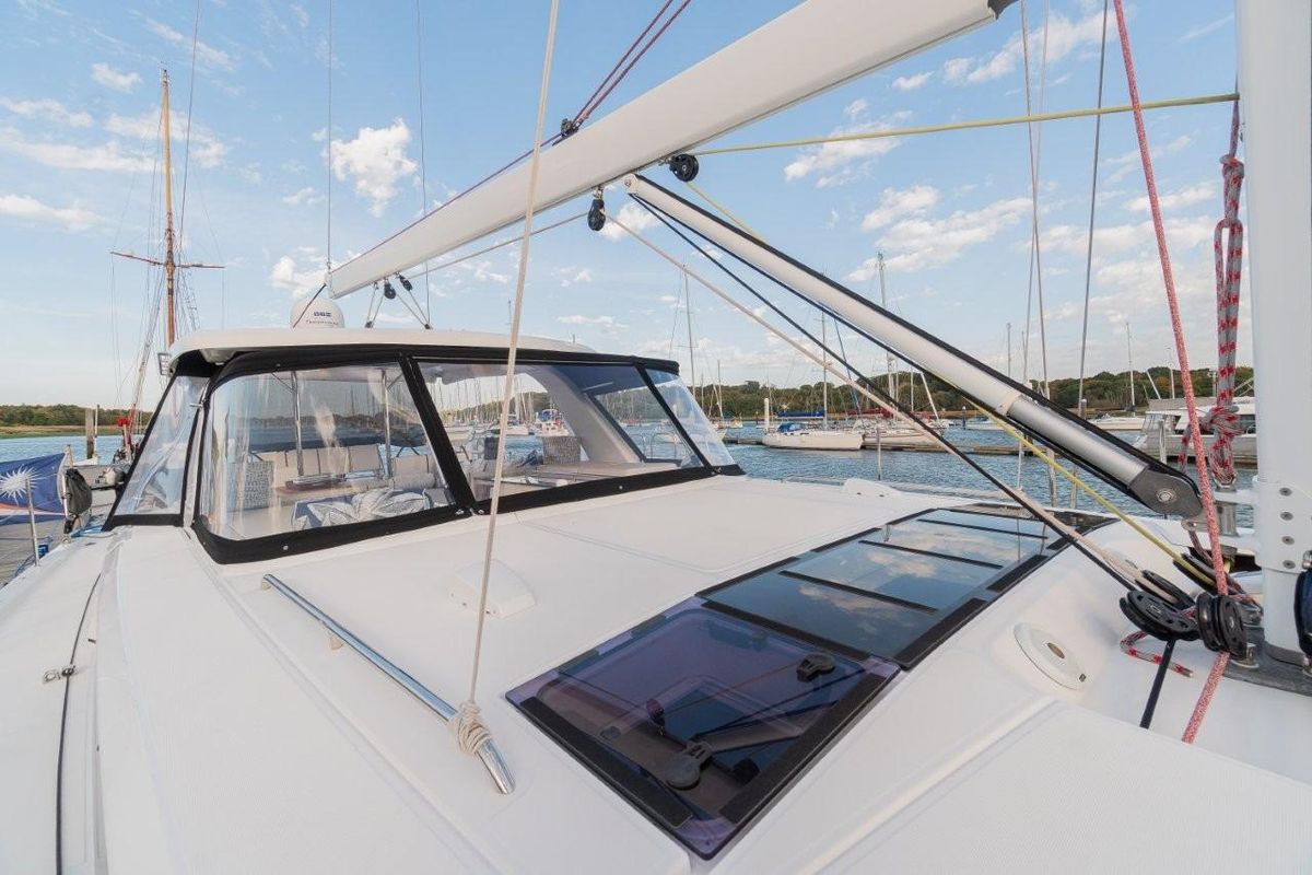 2020 Beneteau Oceanis Yacht 62