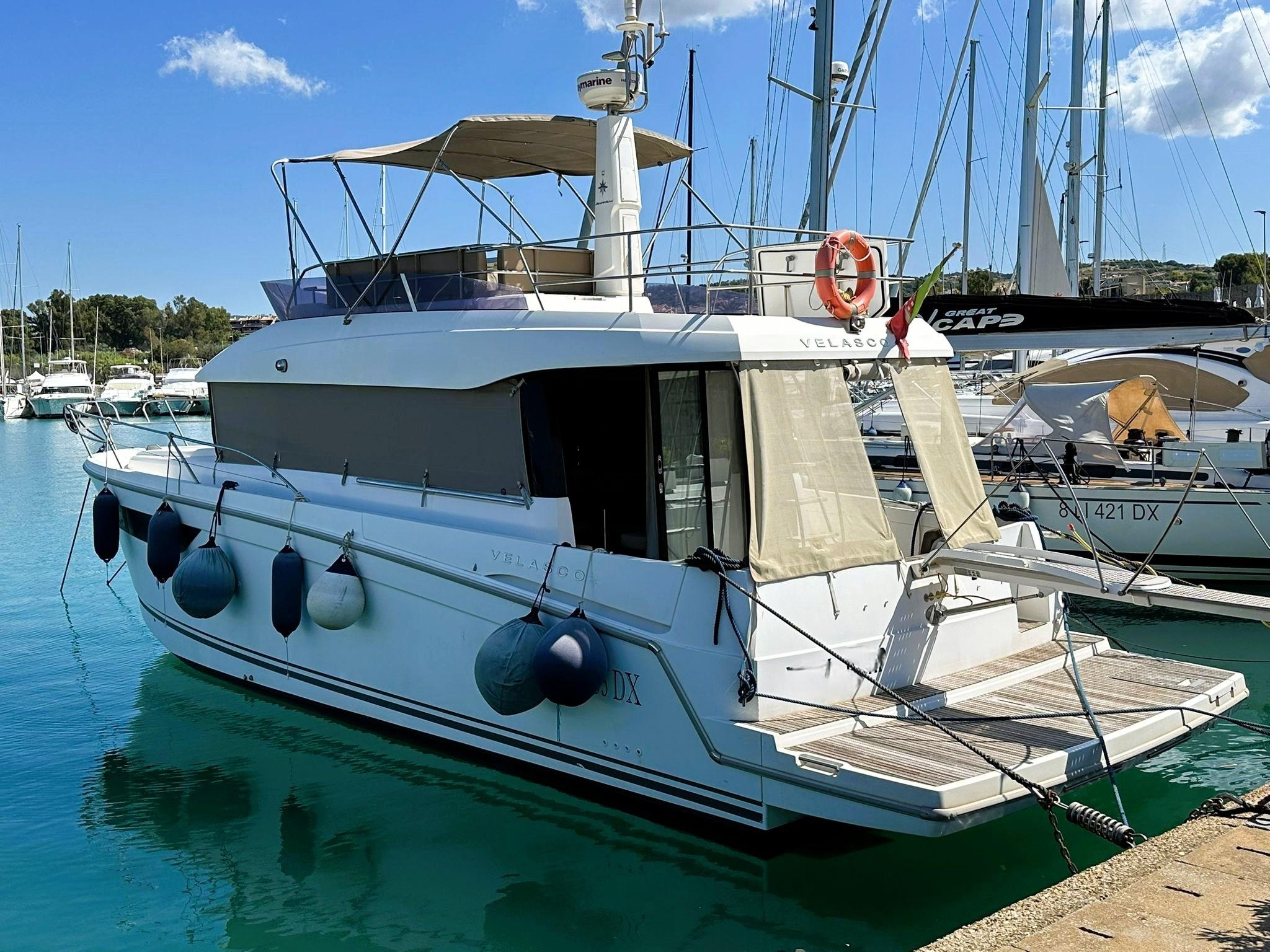 2014 Jeanneau Velasco 43