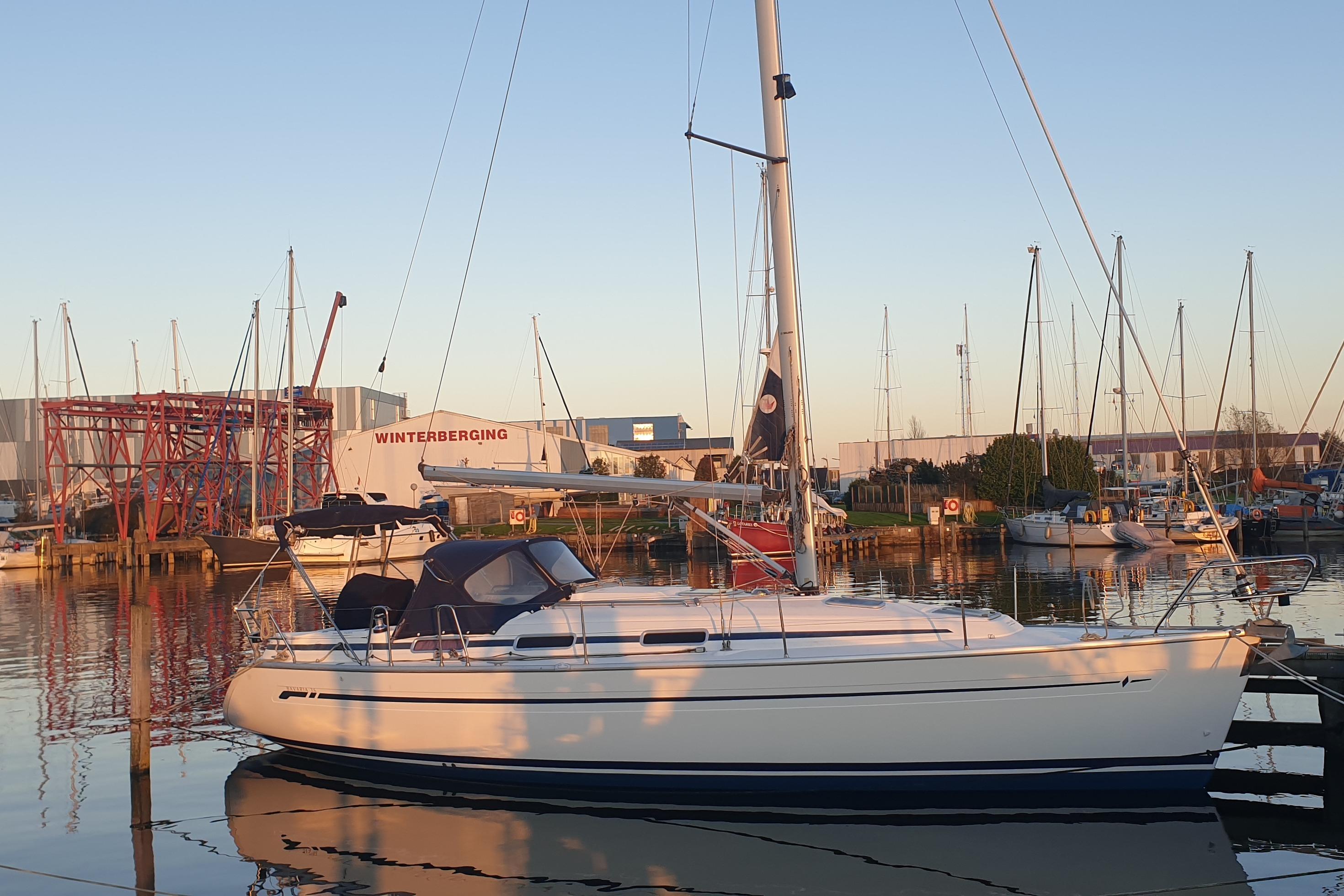 2003 Bavaria 36 Cruiser 2 Cabin for sale in Makkum, Netherlands