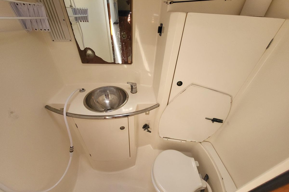 1993 Jeanneau Sun Odyssey 42.1