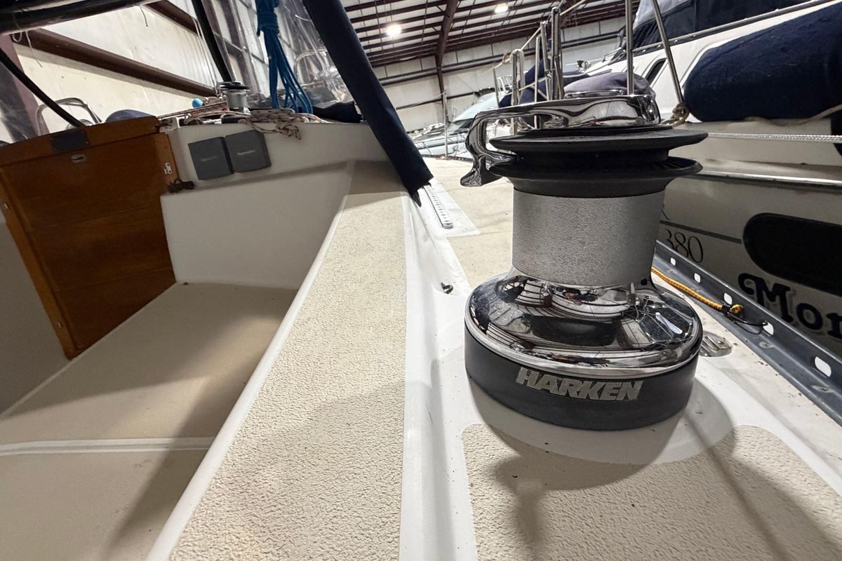 2000 Tartan 3500 for sale in Sandusky, Ohio 35 ft