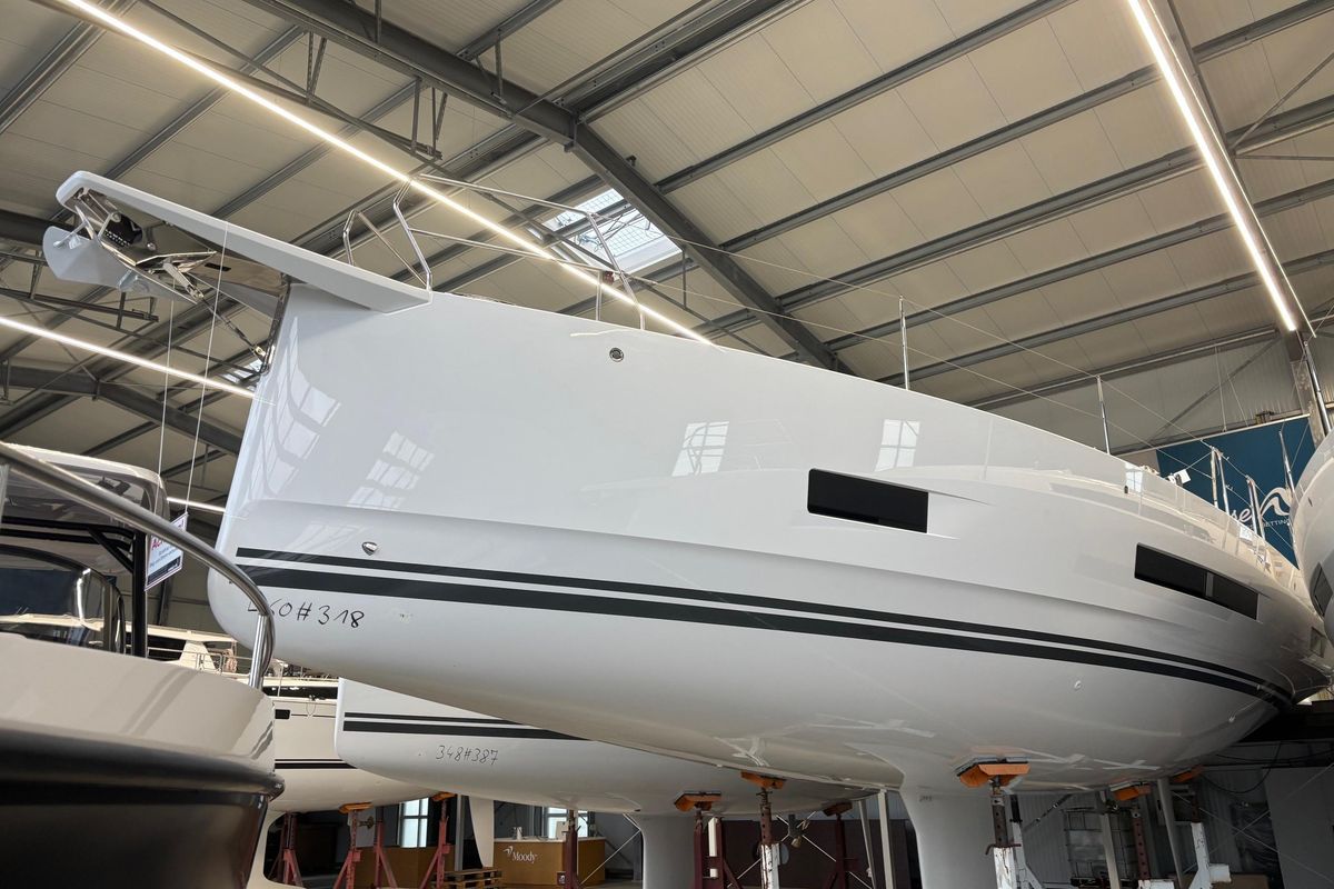 2025 Hanse 460