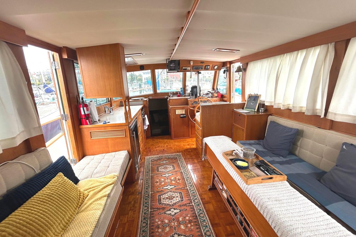 1983 Grand Banks 42 Classic