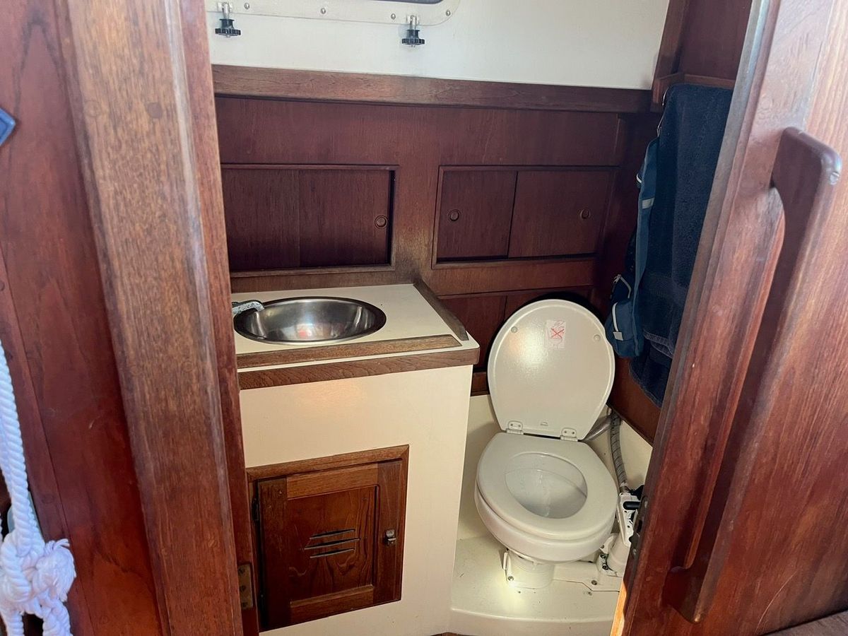 1983 Dickerson 37 Ketch