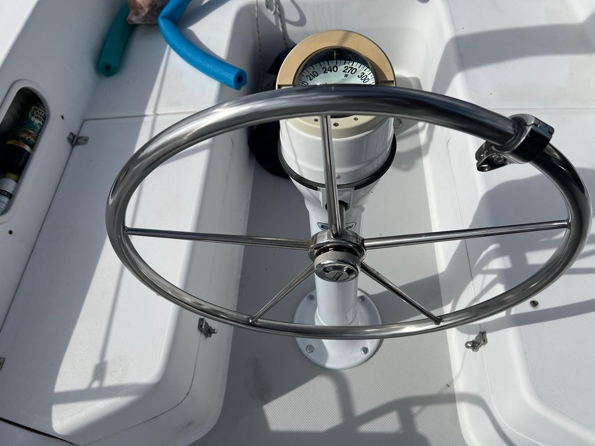 2005 Catalina C250
