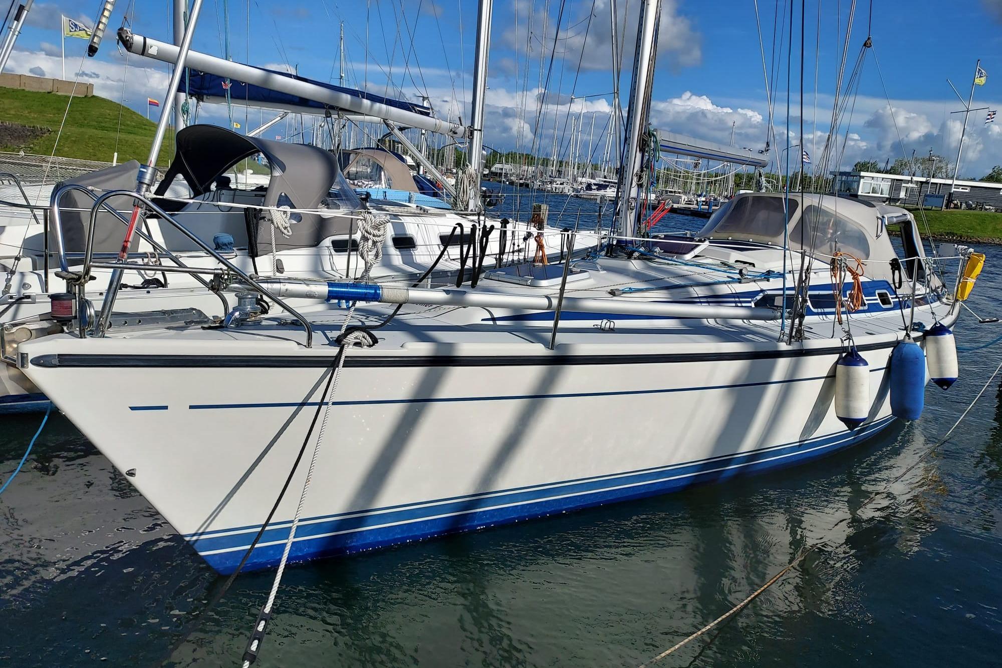1996 Dehler 35 Cruising
