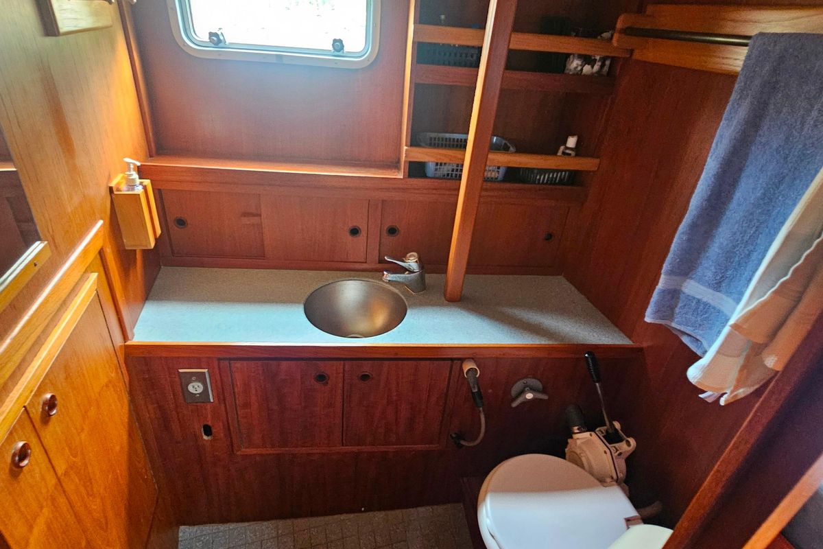 1983 Nauticat 38