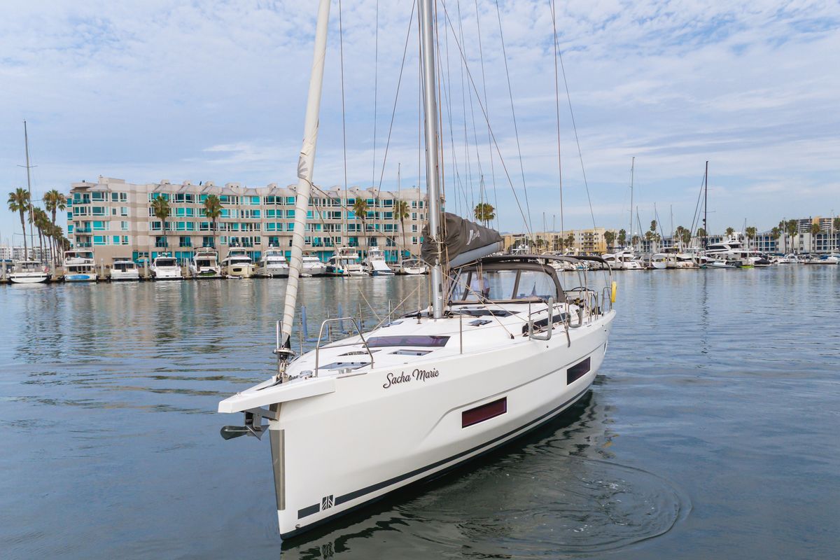 2024 Dufour 470