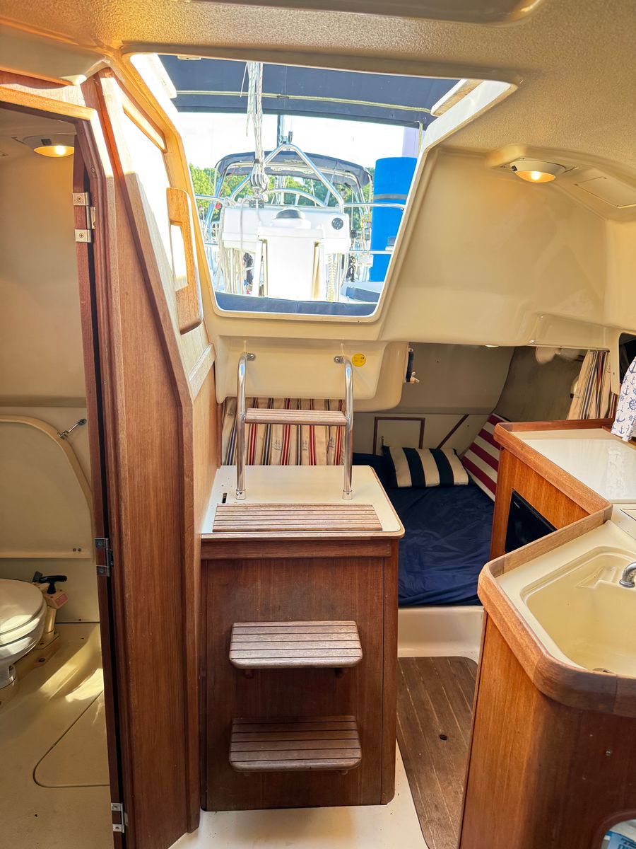 1994 Hunter 29.5