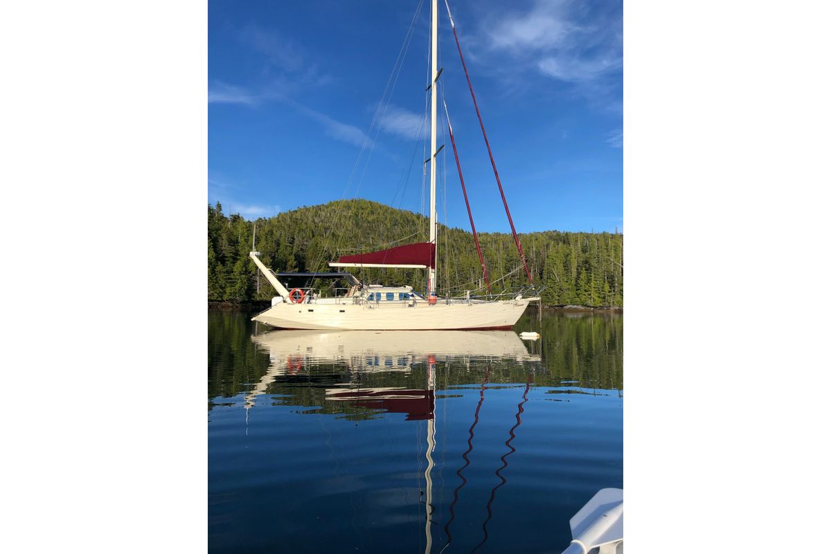 2020 Bruce Roberts 46 Pilothouse
