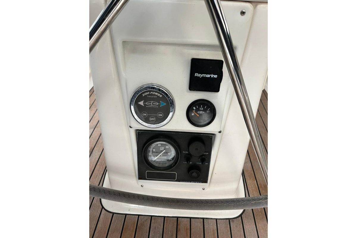 2006 Bavaria Cruiser 37