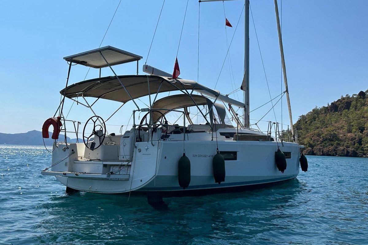 2019 Jeanneau Sun Odyssey 410