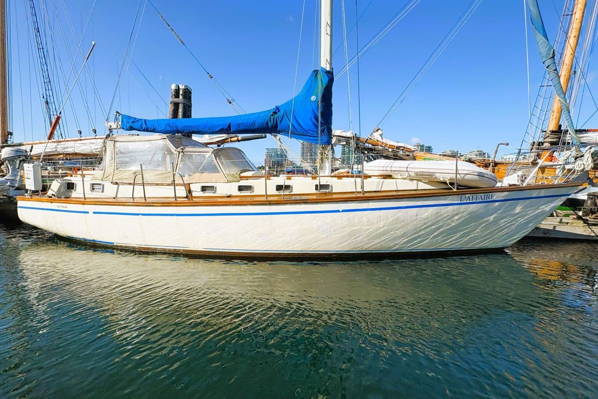 1980 Discovery 42