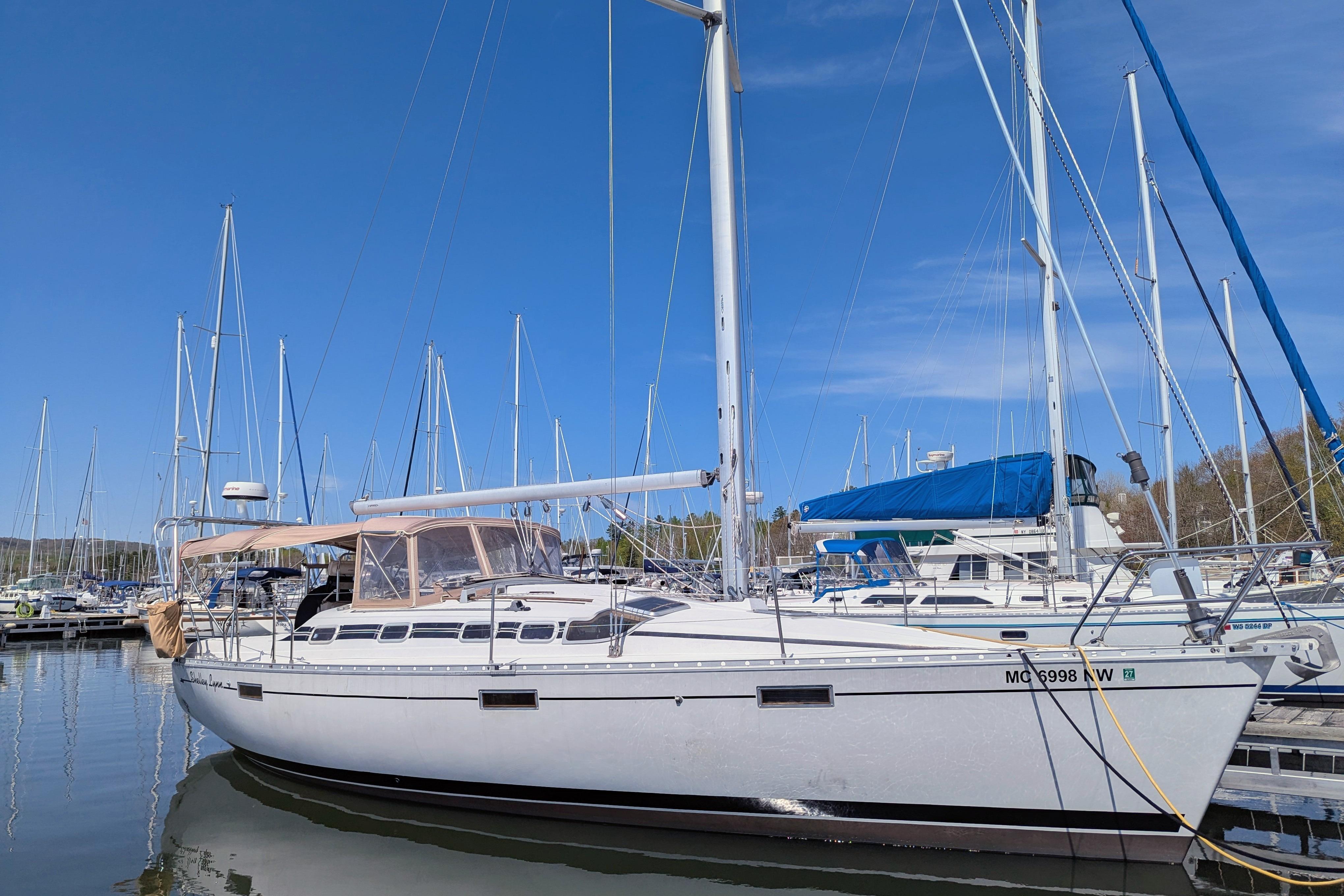 1991 Beneteau Oceanis 370 for sale in Bayfield, Wisconsin
