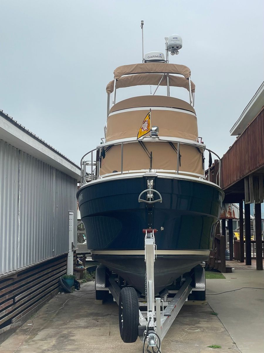 2020 Ranger Tugs R-31 CB