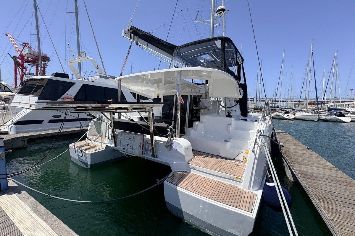 2026 Lagoon 38
