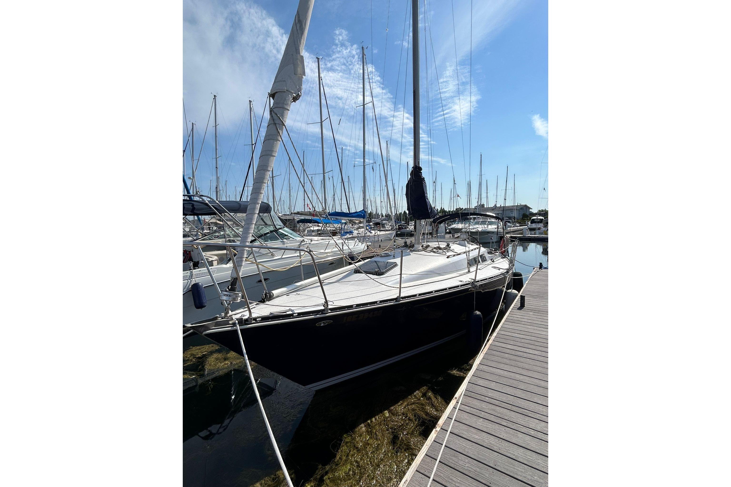 1984 C&C 34 for sale in Mississauga, Ontario, Canada