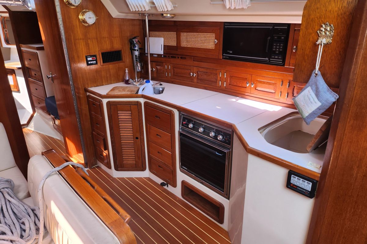 1990 Catalina 42