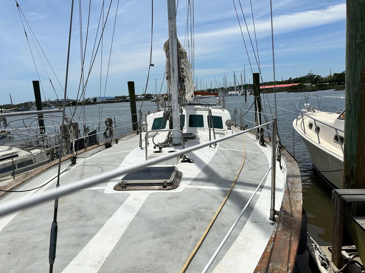1982 Pan Oceanic 43