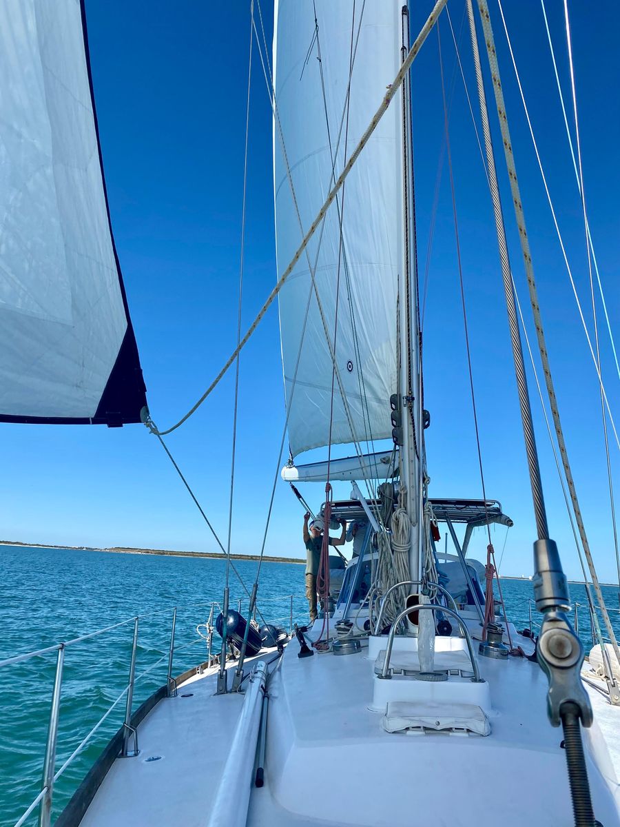 1989 Concordia 52