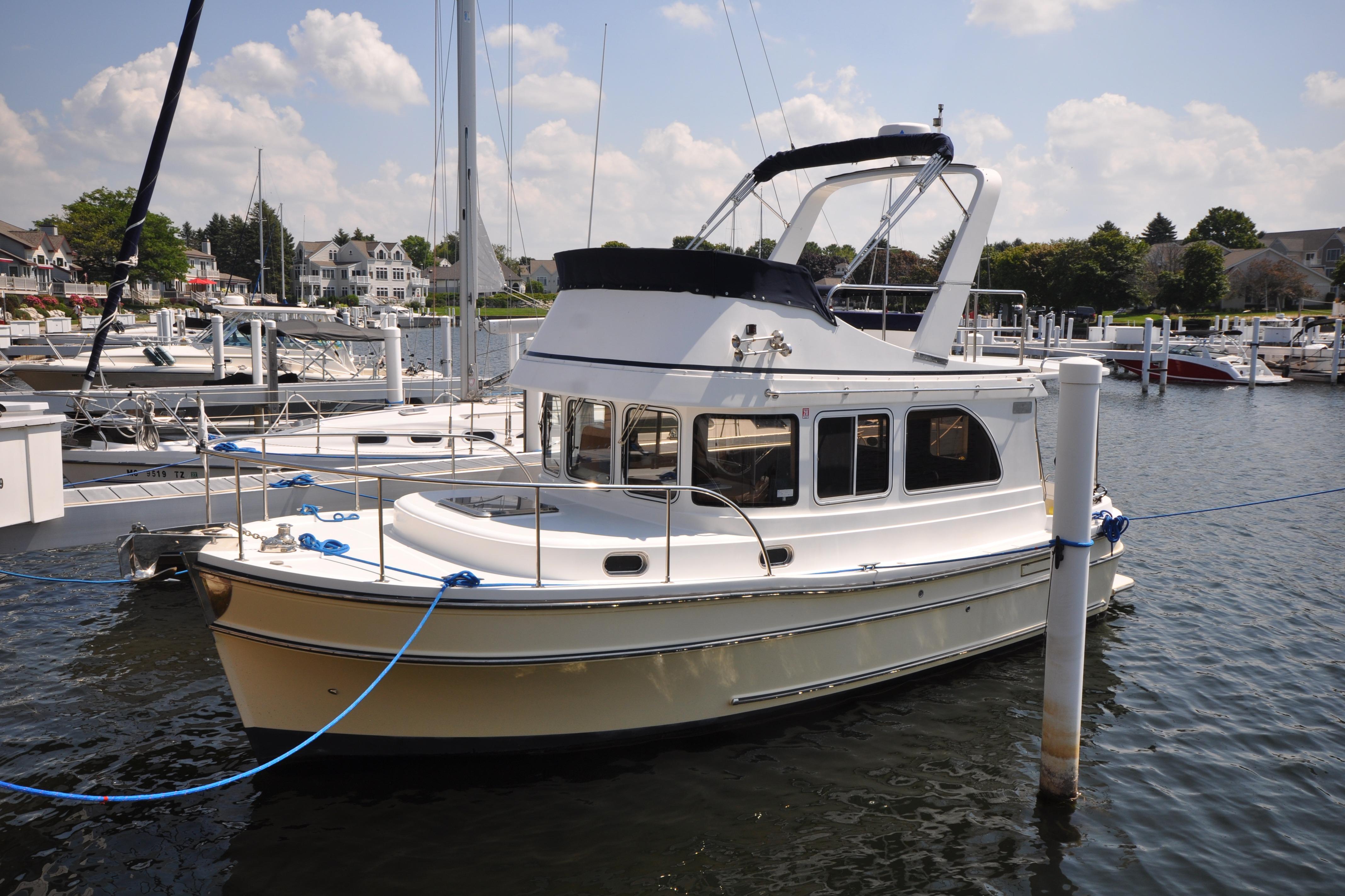 2015 Helmsman Trawlers 31 Sedan for sale in Manistee, Michigan