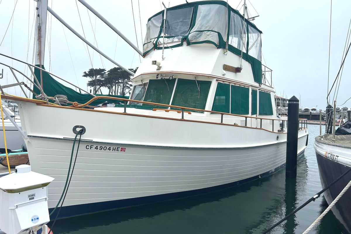 1983 Grand Banks 42 Classic