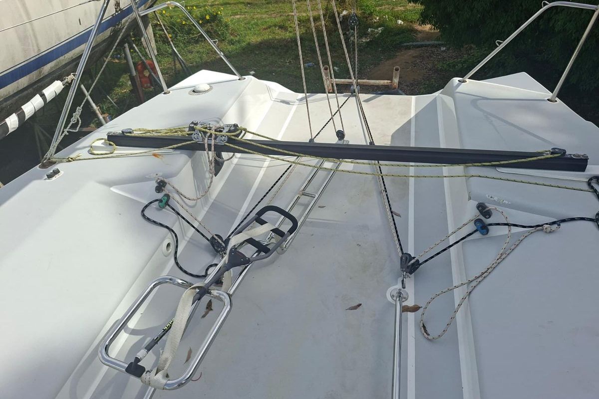 1986 Custom 3/4 Tonner for sale in Phuket, Thailand 33 ft