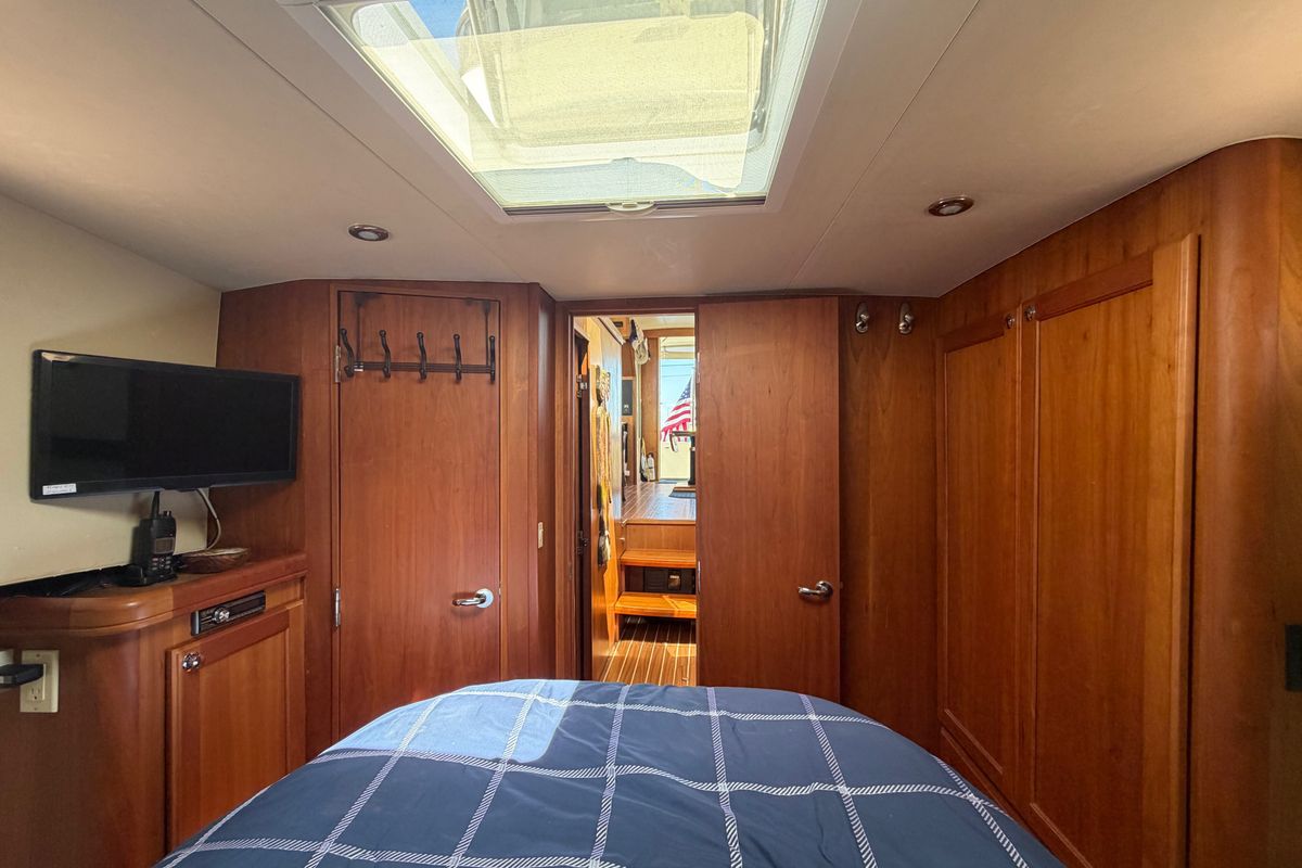 2006 Mainship 34 Trawler