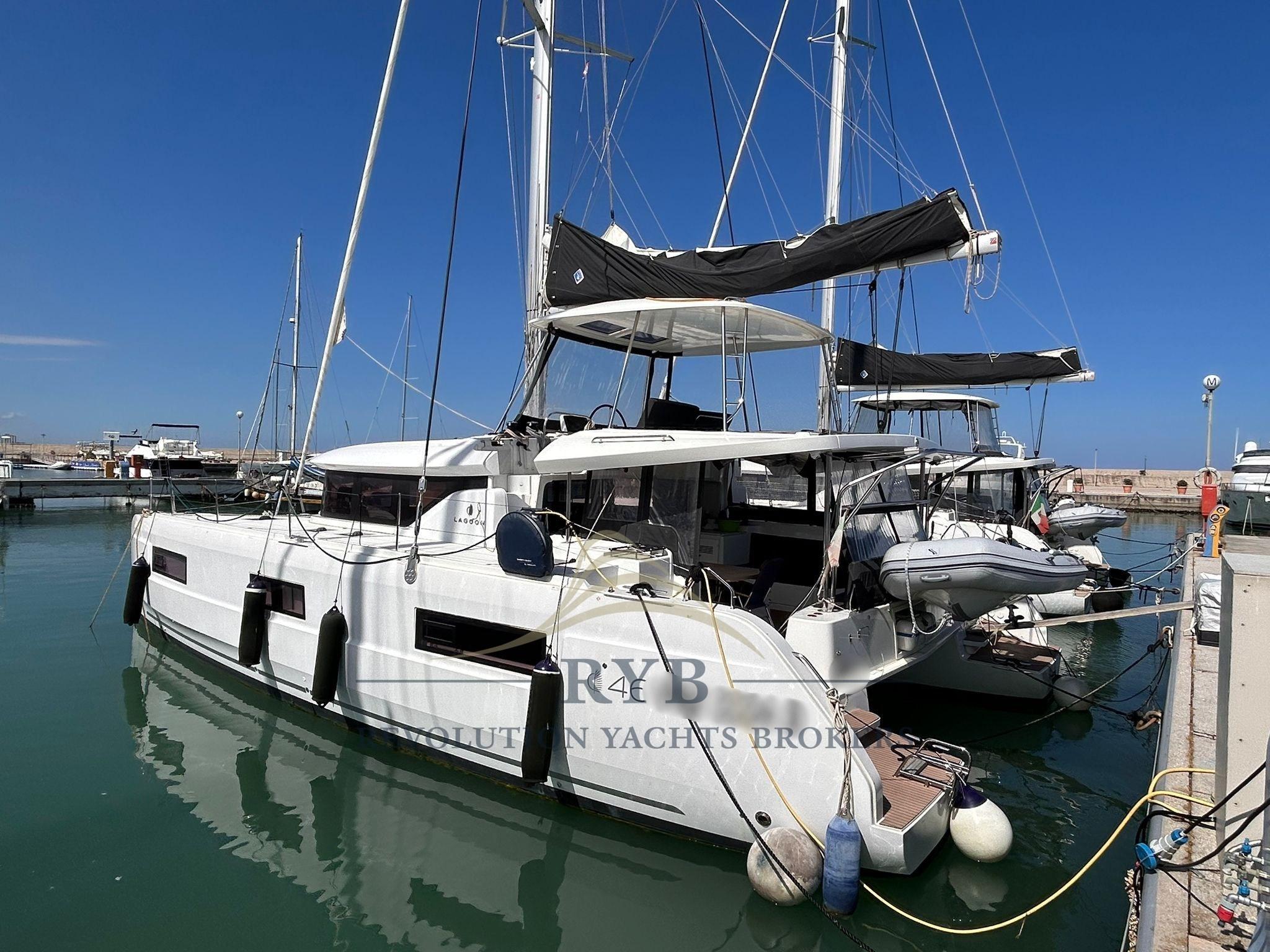2021 Lagoon 46 Boats