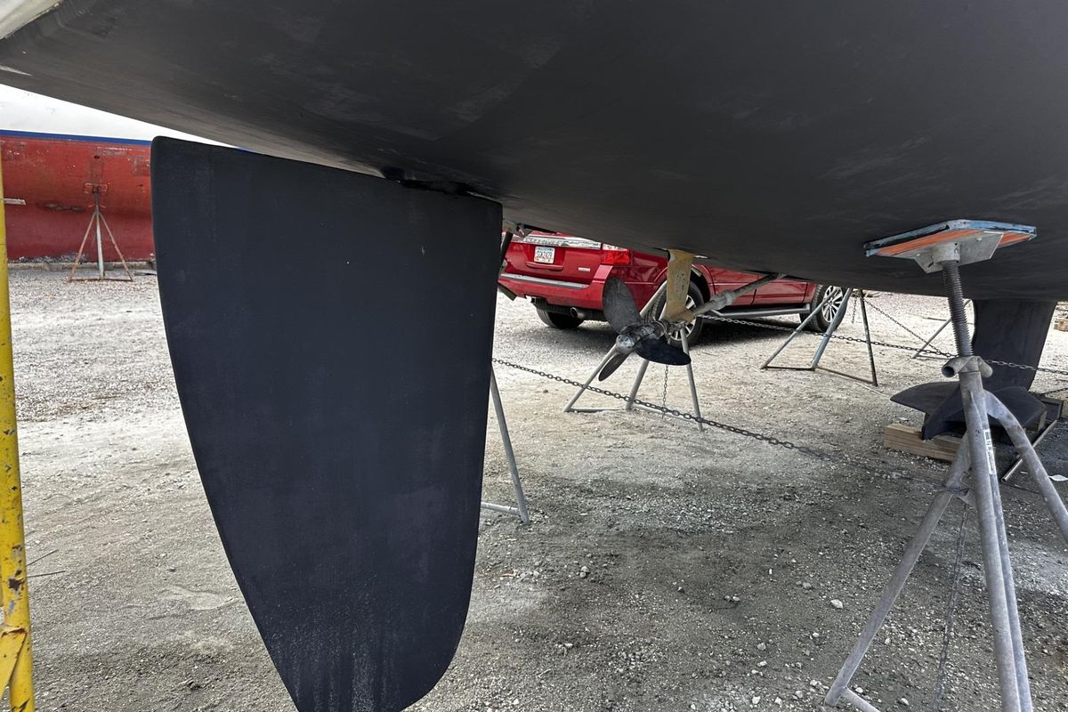 2004 Hunter 41 Aft Cockpit