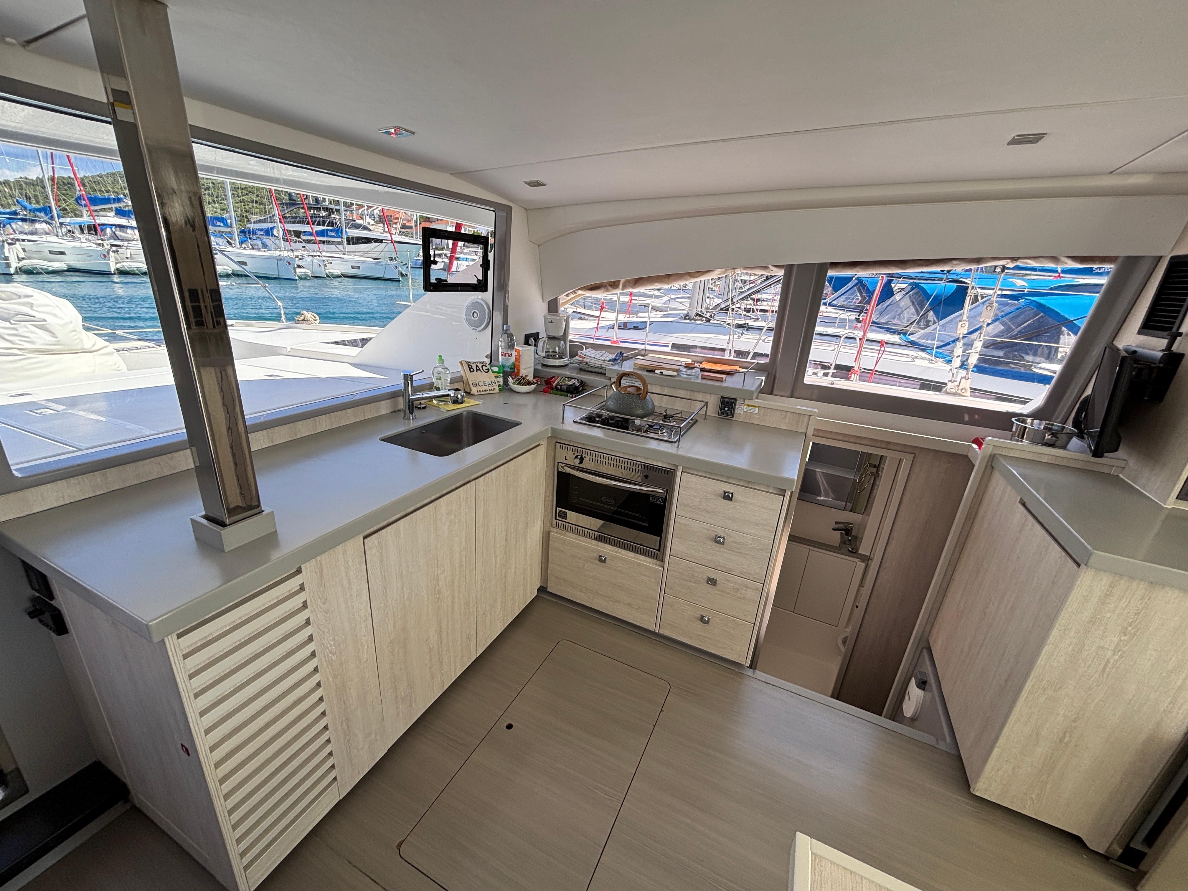 2019 Leopard 40