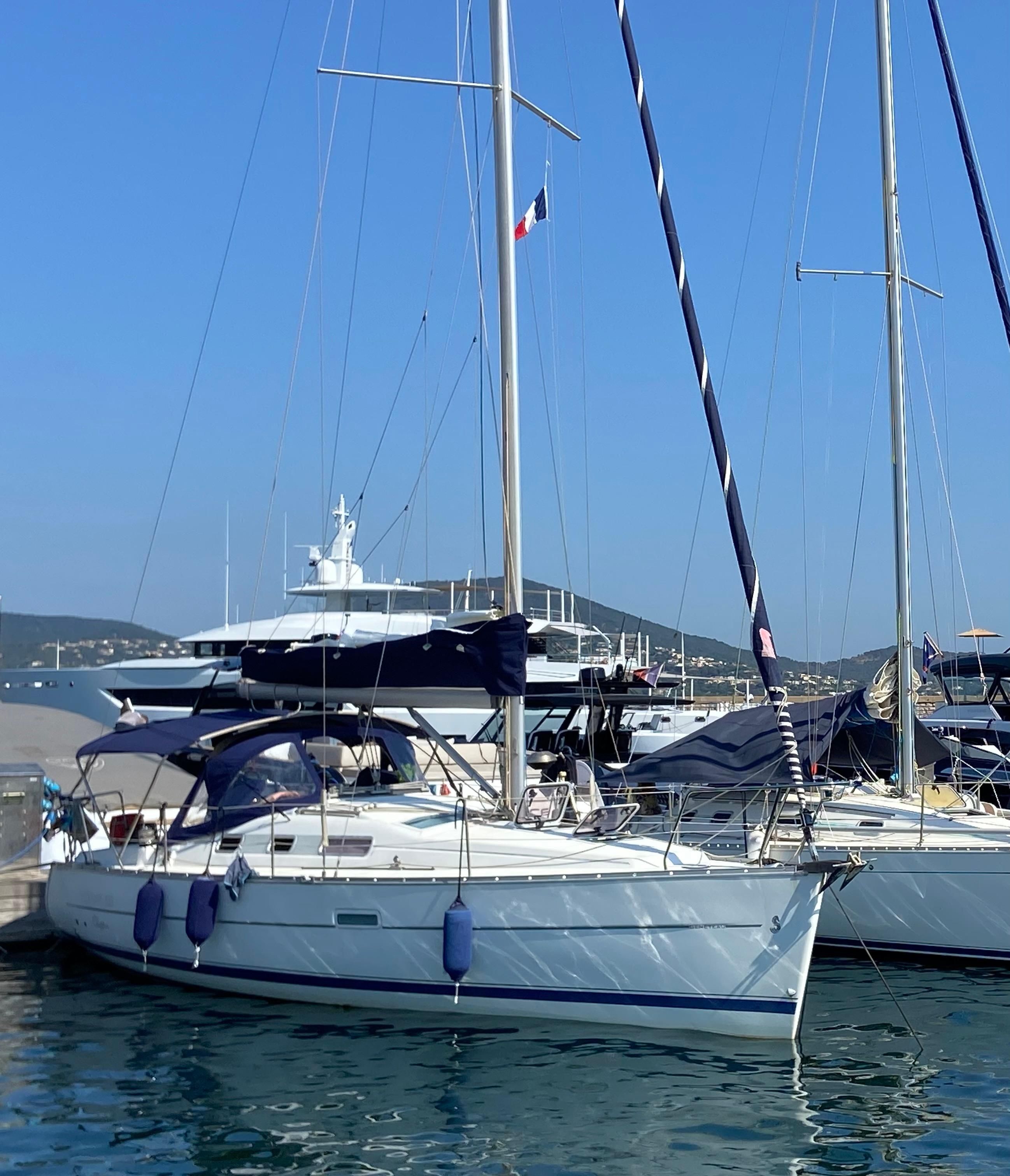 2006 Beneteau 323 Boats
