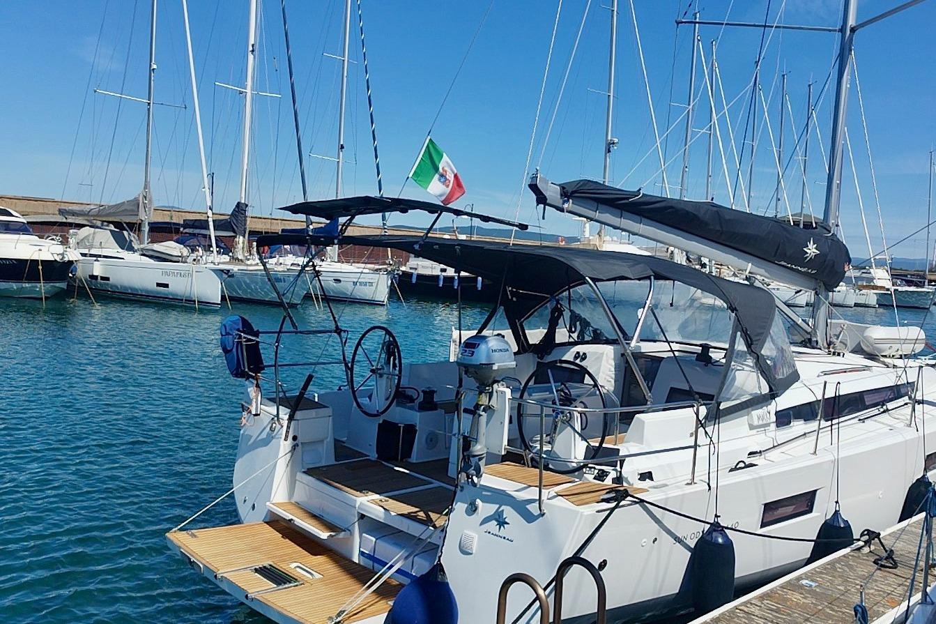 2023 Jeanneau Sun Odyssey 440 for sale in Grosseto, Italy