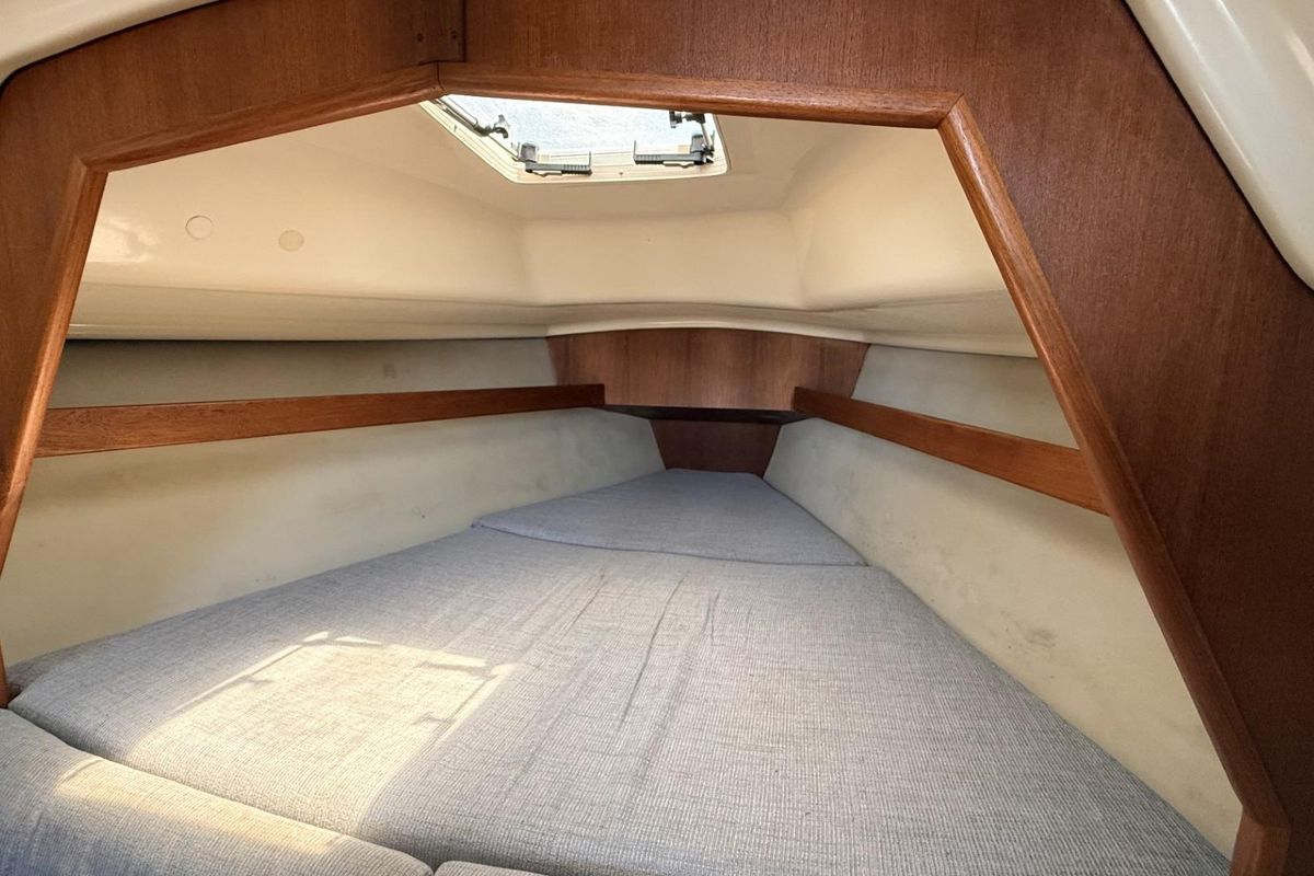 1991 Hunter 28
