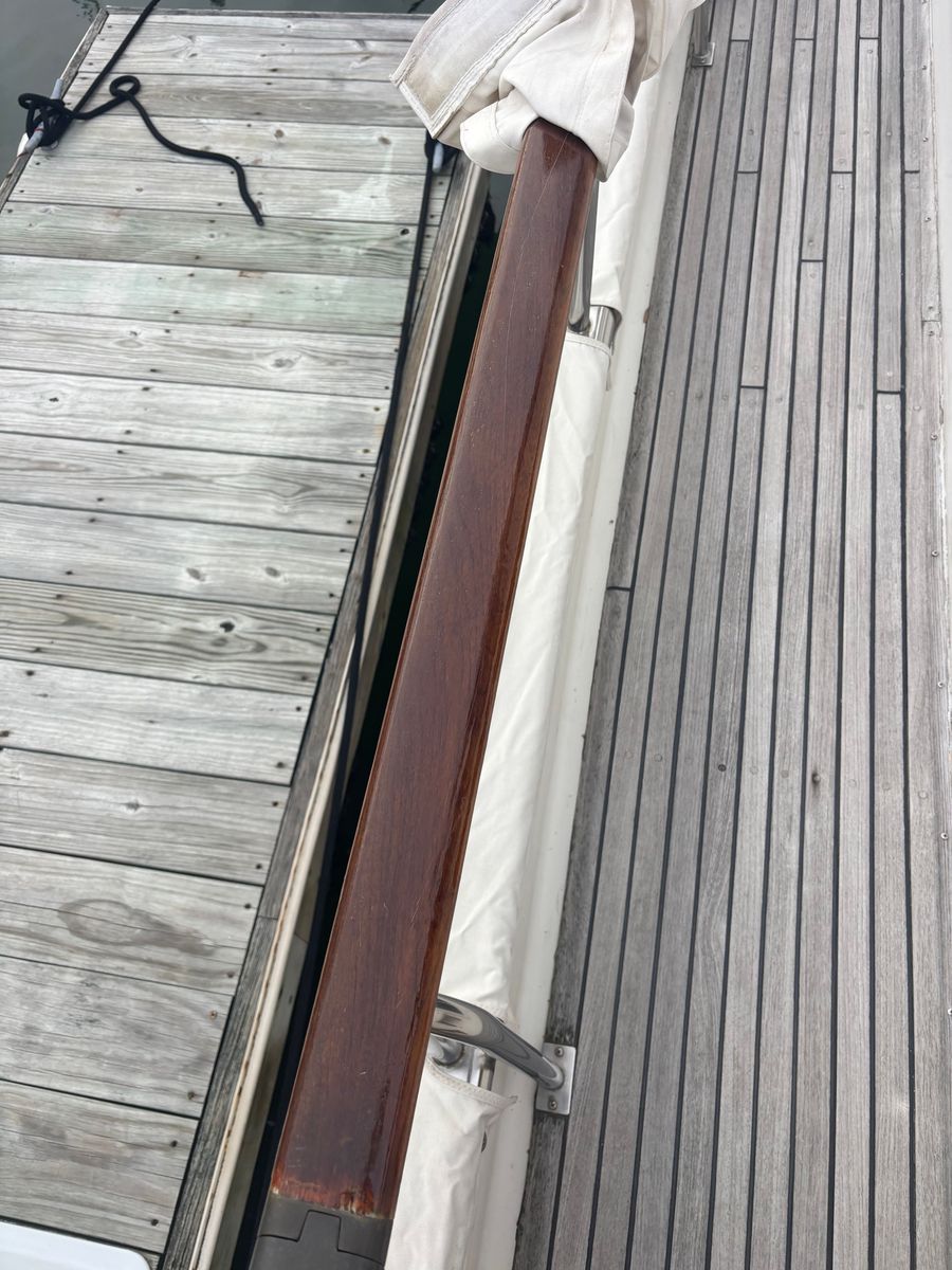 1987 Grand Banks 42 Classic